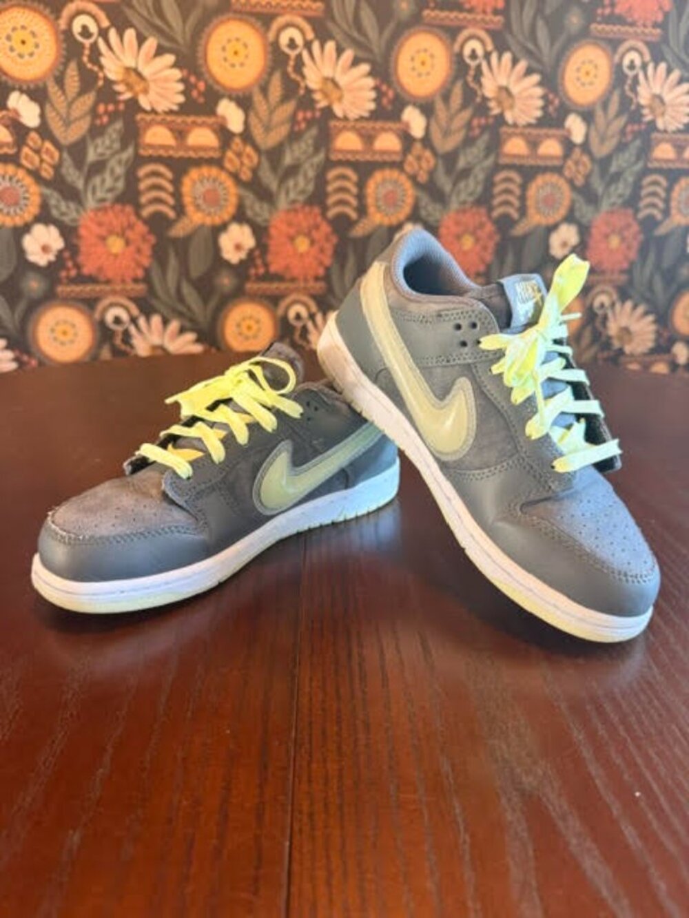 Nike Dunk Low GS 'Halloween - Glow In The Dark' Size 3Y